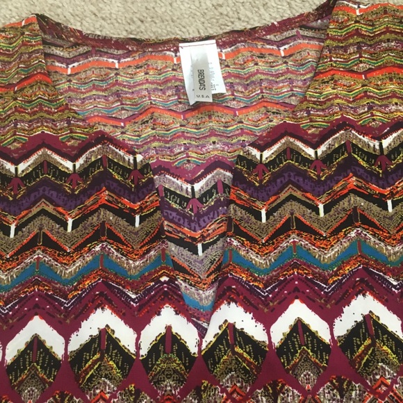 Brendas s earth toned tribal patterned button tab quarter sleeve shift - Picture 4 of 6